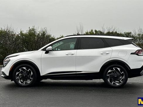 Used 2025 Kia Sportage SX image 7