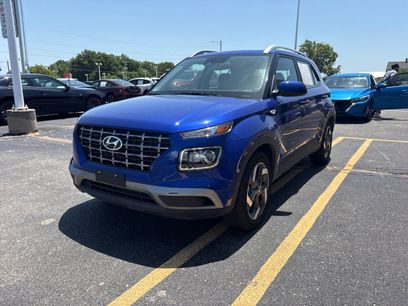 Used 2025 Hyundai Venue SEL