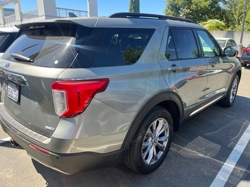 Certified 2020 Ford Explorer XLT w/ Equipment Group 202A AWD/4WD image 9