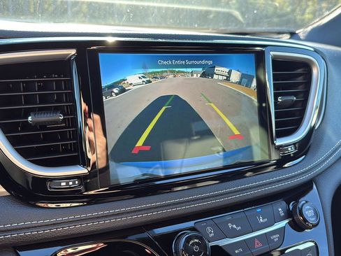 New 2026 Chrysler Pacifica Select w/ S Appearance Package FWD image 20