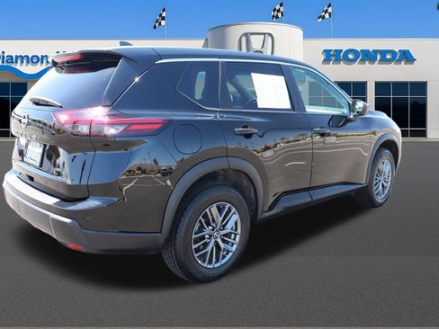 Used 2024 Nissan Rogue S AWD/4WD image 7