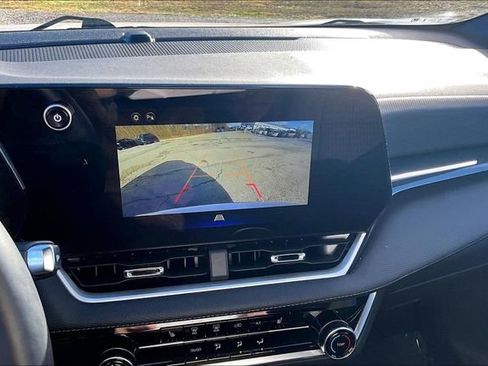 Used 2025 Chevrolet Equinox LT image 21