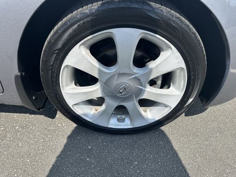 Used 2013 Hyundai Elantra Limited FWD image 31