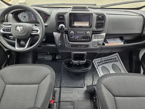 Used 2023 RAM ProMaster 2500 w/ Driver Convenience Group FWD image 15