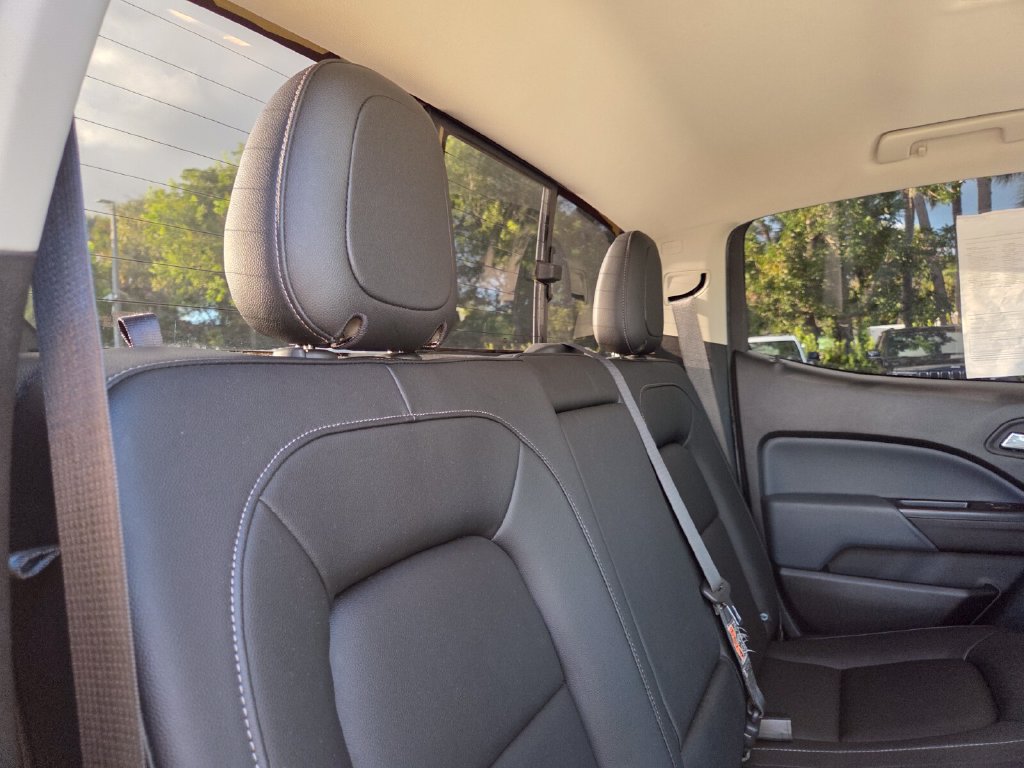 Used 2020 Chevrolet Colorado Z71 w/ Z71 Midnight Edition RWD image 19