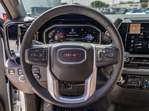Used 2025 GMC Sierra 1500 Elevation w/ X31 Off-Road Package AWD/4WD image 12