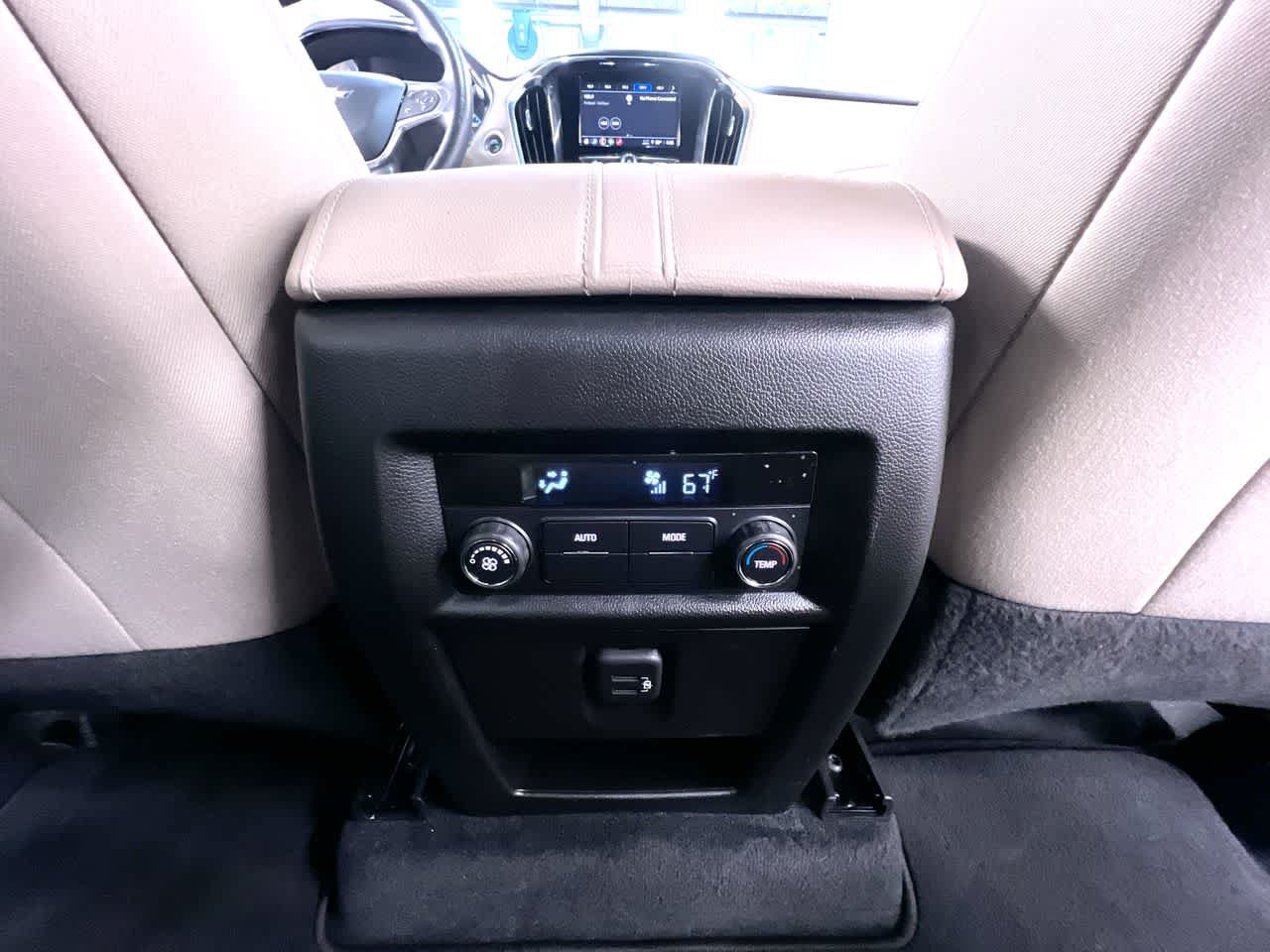 Used 2023 Chevrolet Traverse LS FWD image 38
