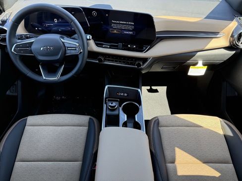 New 2026 Chevrolet Equinox ACTIV w/ Convenience Package III FWD image 9