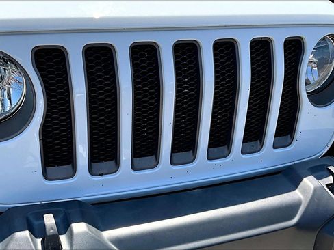 Used 2021 Jeep Wrangler Unlimited Sport image 32