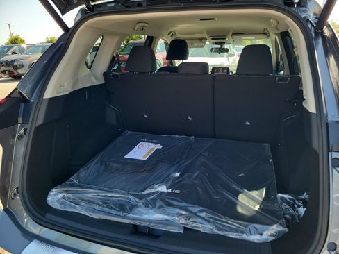 New 2026 Nissan Rogue SV FWD image 6