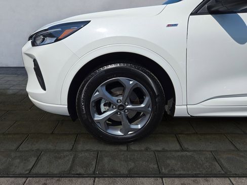 Used 2023 Ford Escape ST-Line w/ Tech Pack #1 AWD/4WD image 27