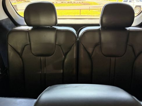 Used 2021 Kia Sorento S w/ Panoramic Sunroof Package FWD image 37