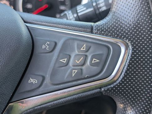 Used 2020 Chevrolet Equinox LT AWD/4WD image 17