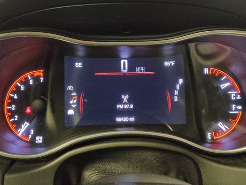 Used 2020 Dodge Durango SXT image 23