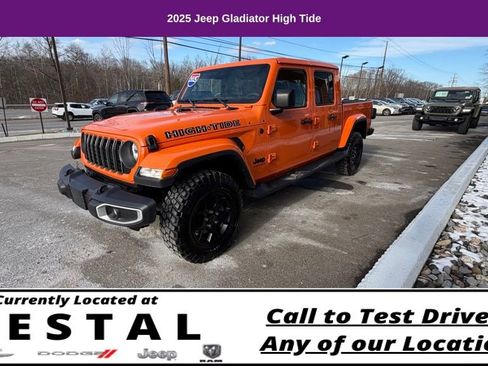 Used 2025 Jeep Gladiator Sport image 12