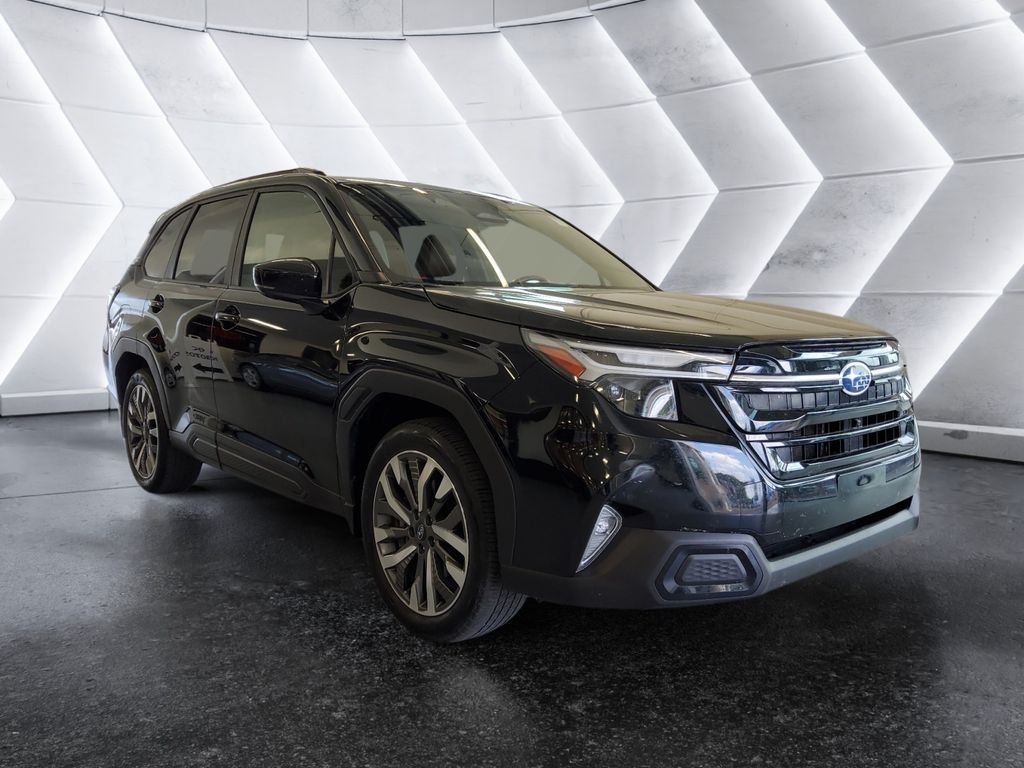 Used 2025 Subaru Forester Touring AWD/4WD image 1
