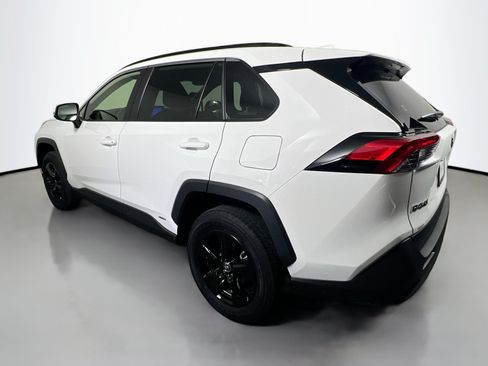Used 2025 Toyota RAV4 XLE w/ Convenience Package AWD/4WD image 6