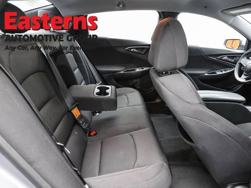 Used 2023 Chevrolet Malibu LT FWD image 23