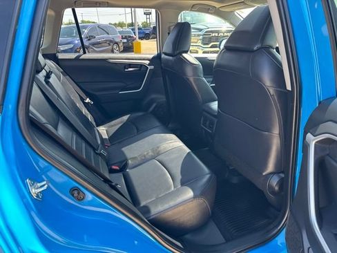 Used 2020 Toyota RAV4 XLE Premium AWD/4WD image 24