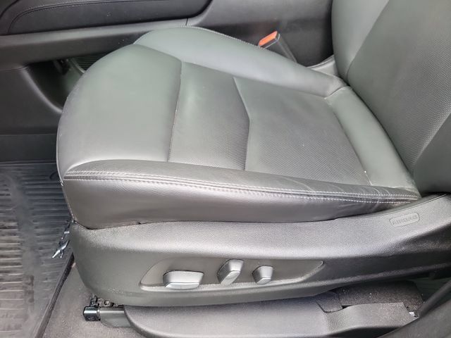 Certified 2024 Cadillac XT5 Premium Luxury FWD image 24