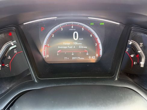 Used 2020 Honda Civic Sport image 9