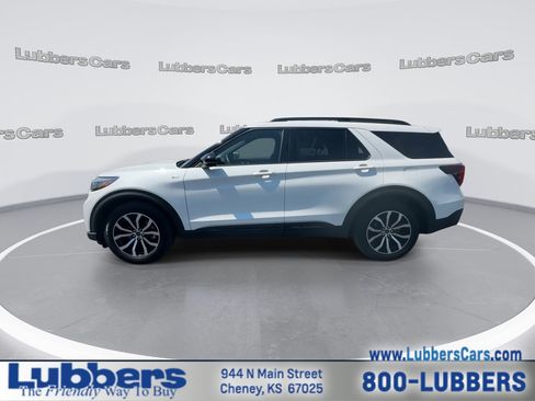 Used 2025 Ford Explorer ST-Line w/ Premium Package RWD image 5