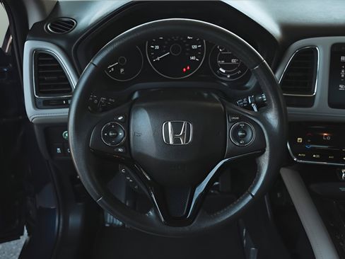 Used 2017 Honda HR-V EX-L image 23