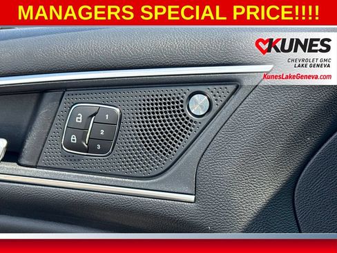 Used 2019 Ford Edge ST w/ Equipment Group 401A AWD/4WD image 39