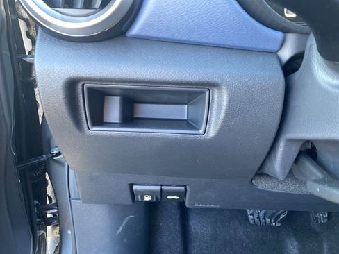 New 2025 Nissan Versa SV w/ Trunk Package image 24