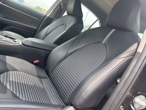 Used 2023 Toyota Camry SE w/ Convenience Package FWD image 8