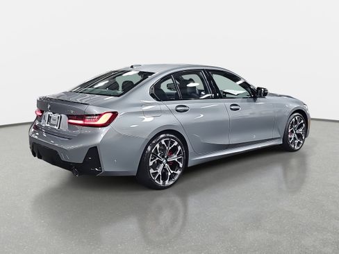 New 2026 BMW 330i Sedan w/ M Sport Package image 5