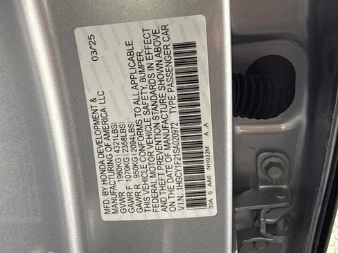 Certified 2025 Honda Accord LX image 19