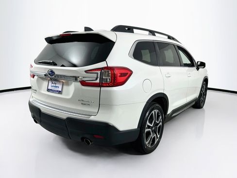 Used 2023 Subaru Ascent Limited w/ Technology Package AWD/4WD image 5
