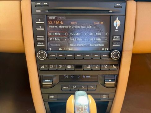 Used 2011 Porsche 911 Carrera RWD image 4