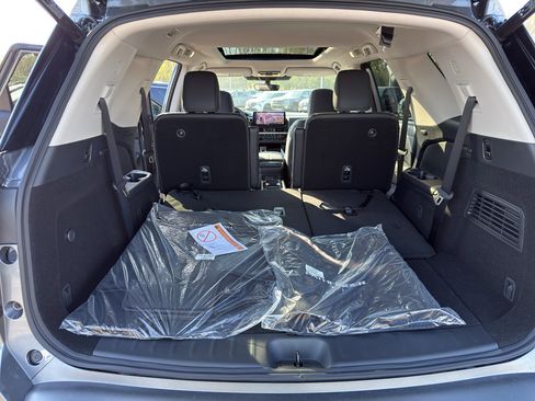 New 2026 Nissan Pathfinder SL AWD/4WD image 39
