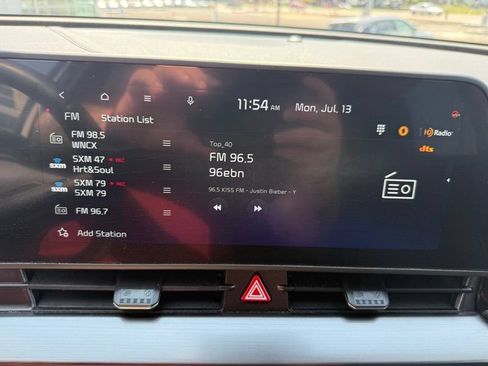 Certified 2025 Kia Sportage EX AWD/4WD image 12