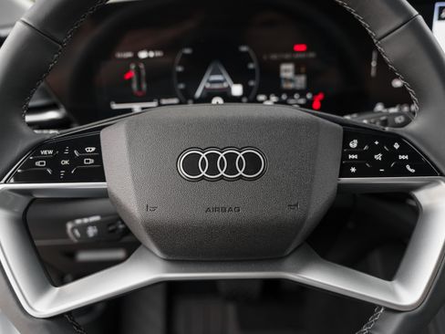 New 2025 Audi Q5 Premium Plus image 17