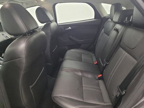 Used 2014 Ford Focus Titanium FWD image 18