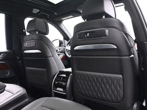 Used 2024 BMW ALPINA XB7 image 23