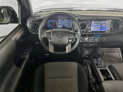Used 2021 Toyota Tacoma TRD Off-Road AWD/4WD image 25