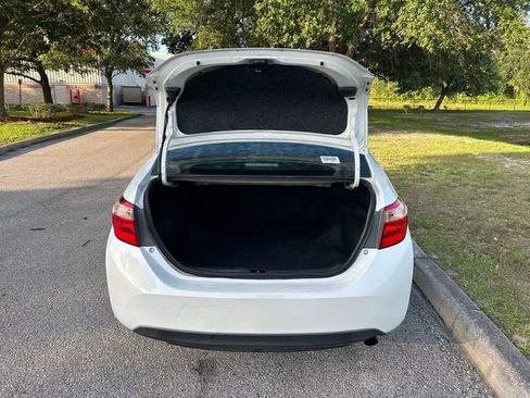 Used 2019 Toyota Corolla LE FWD image 11