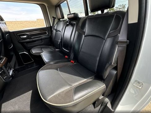 Used 2024 RAM 2500 Laramie AWD/4WD image 18