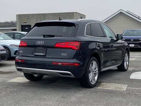 Used 2018 Audi Q5 2.0T Premium Plus w/ Premium Plus Package image 3