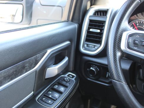 Used 2024 RAM 4500 SLT w/ Quick Order Package 2YG SLT image 24