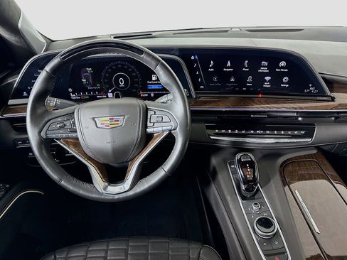 Used 2021 Cadillac Escalade Premium Luxury Platinum image 23