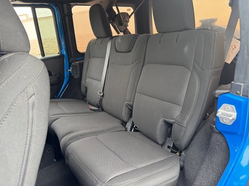 Used 2021 Jeep Wrangler Unlimited Sport S image 17