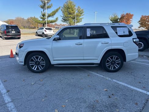 Used 2020 Toyota 4Runner Limited image 17