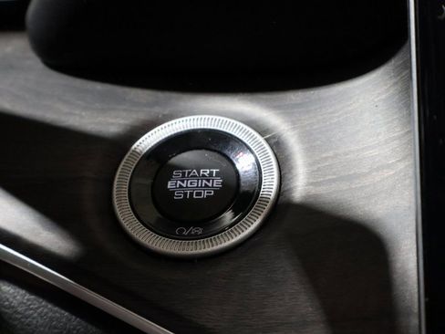 Used 2022 Jeep Grand Cherokee L Limited image 24