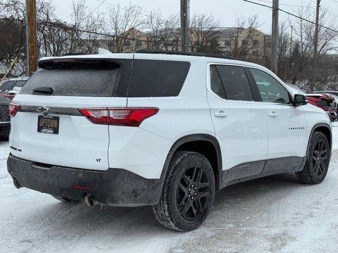 Used 2021 Chevrolet Traverse LT w/ LPO, Blackout Package image 3