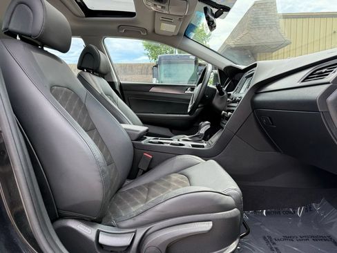 Used 2017 Hyundai Sonata Sport w/ Value Edition Package 02 FWD image 15
